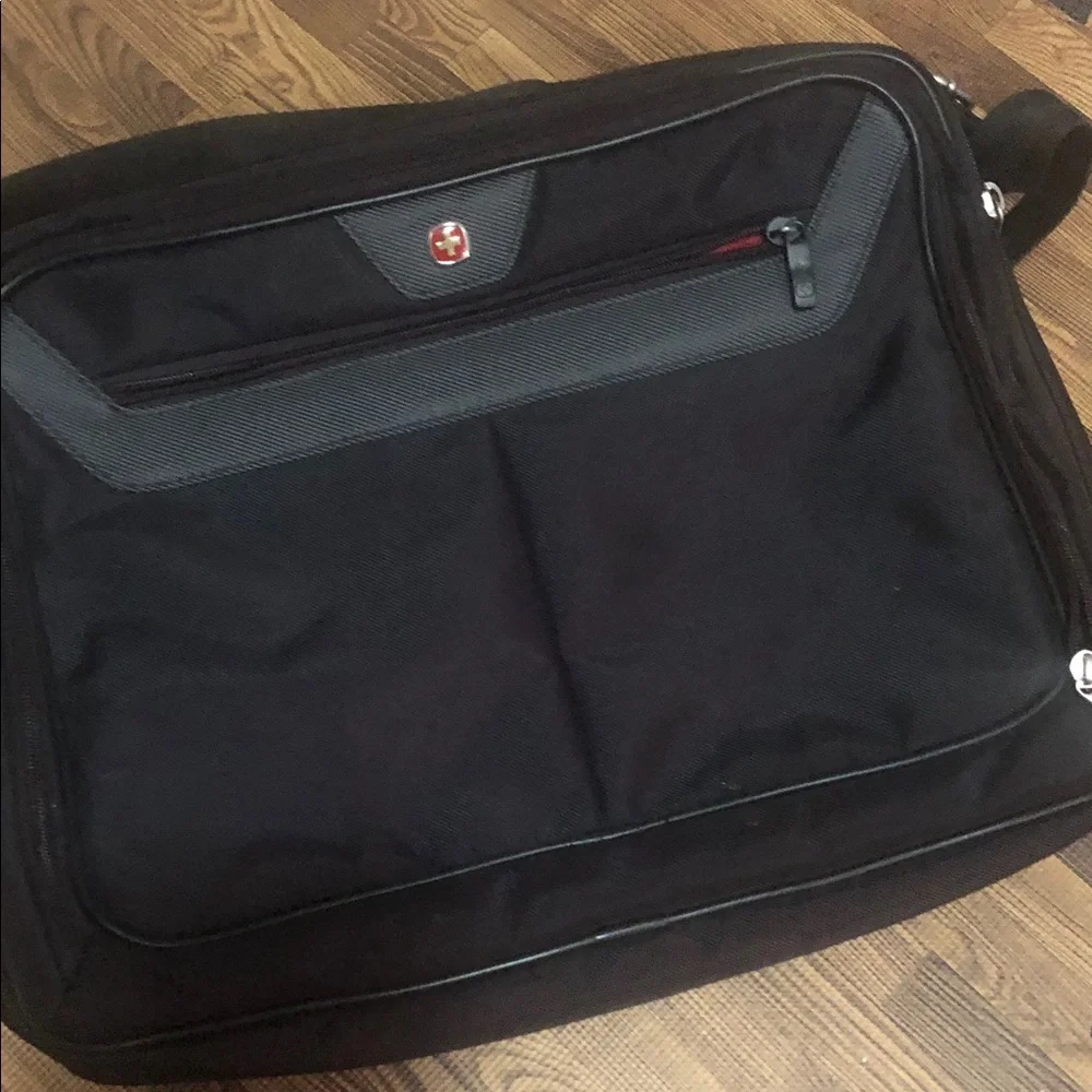 Swiss Army Black Laptop Messenger Bag  with strap
